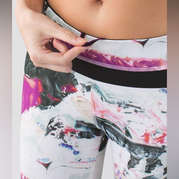 Lululemon Run: Inspire Crop II, Size: 2, Color: Pigment Wave Multi / Black - Picture 2 of 8